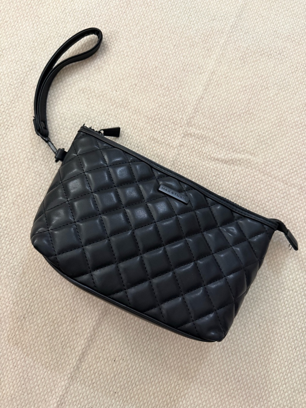 Max studio clutch